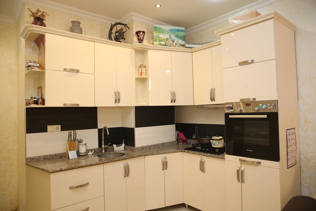 Tamuna Apartment Батуми Экстерьер фото